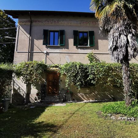 Curt Da Beta - Casa Vacanze Con Giardino, In Corte Del XVIII Secolo Malnate Экстерьер фото