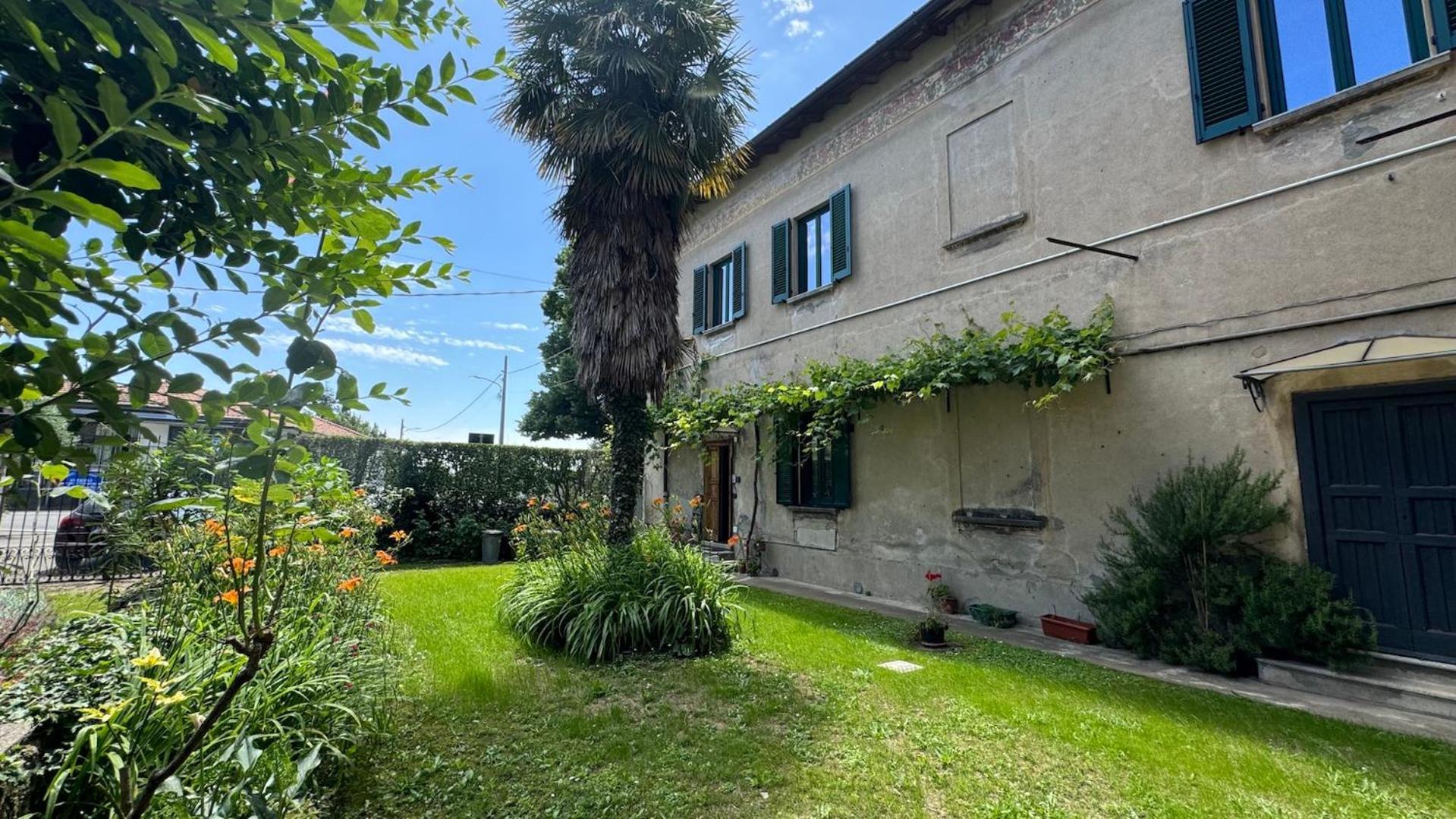 Curt Da Beta - Casa Vacanze Con Giardino, In Corte Del XVIII Secolo Malnate Экстерьер фото